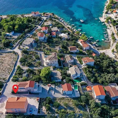 Apartment Cozy In With House Sea View Sevid