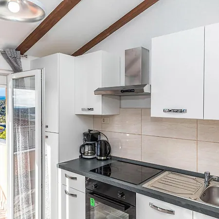 Cozy In With House Sea View Apartment Sevid